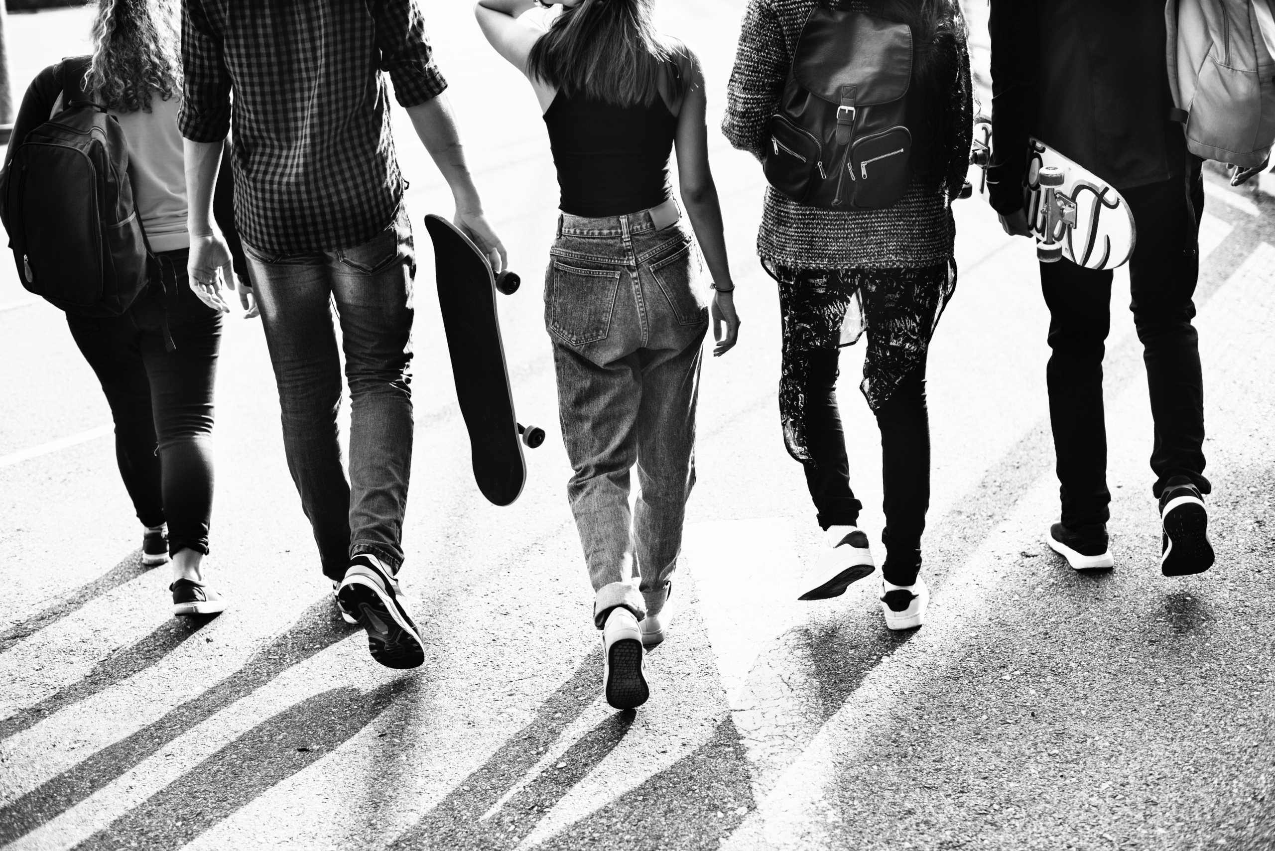 Jeunes qui marchent